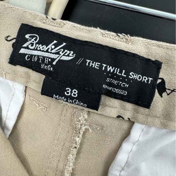 Twill Tan Men’s Shorts with Flamingos - Picture 5 of 8